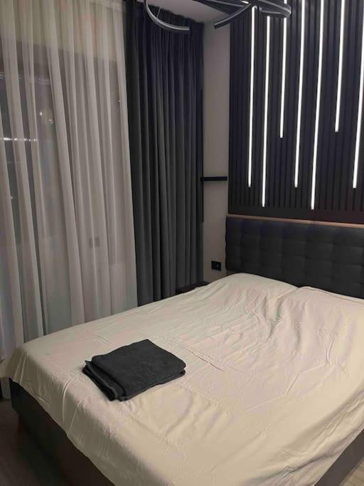 Ath Modern Homes - Luxury Apartment In The City Center Яссы Экстерьер фото